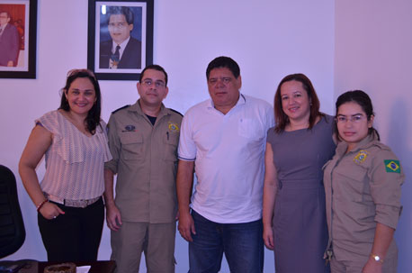 thumb Flaviano-com-agentes-da-PRF