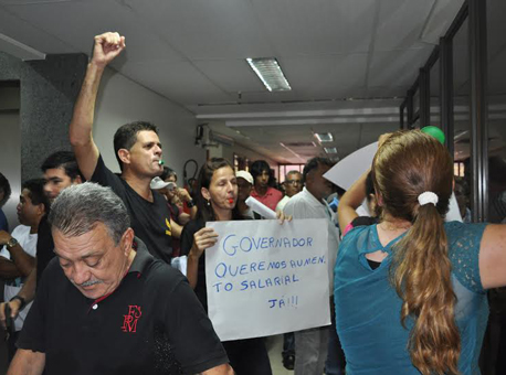 Banner protesto-aleac