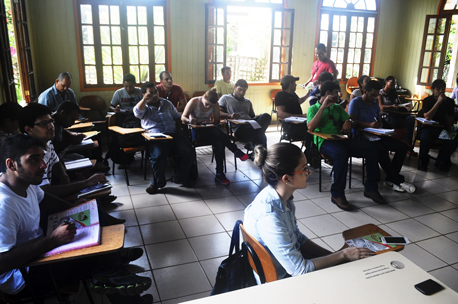 thumb EstudantesBujari