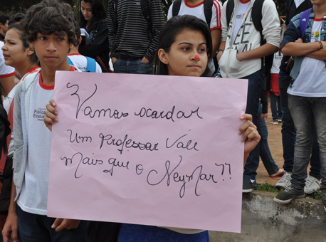 Banner protestoArmandoN