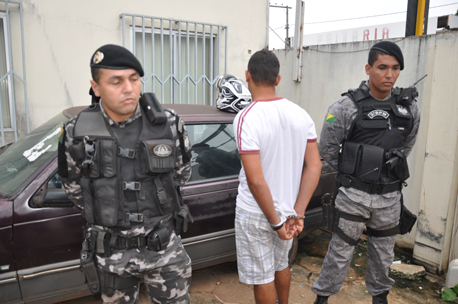 thumb ForagidoGadoprisao