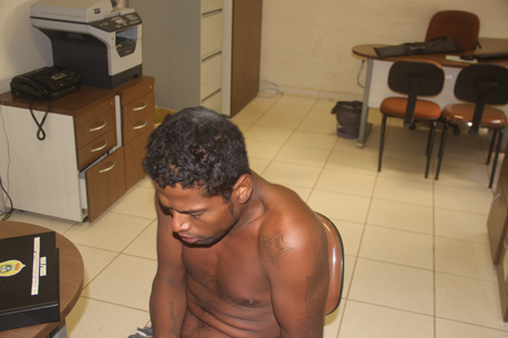 thumb AssaltoFacaCelular