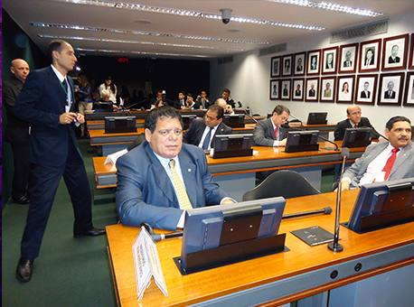 2108-politica-flavianomelo