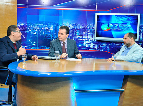 2108-politica-gazetaentrevista2