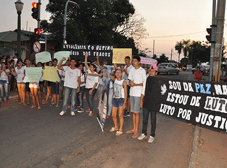 3008-cotidiano-protestopelapaz