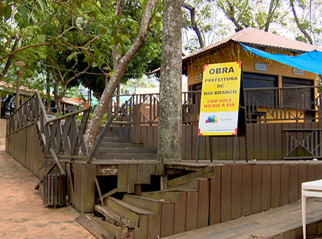 1509-cotidiano-pracadostocos-tvgazeta