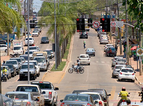1908-cotidiano-transito