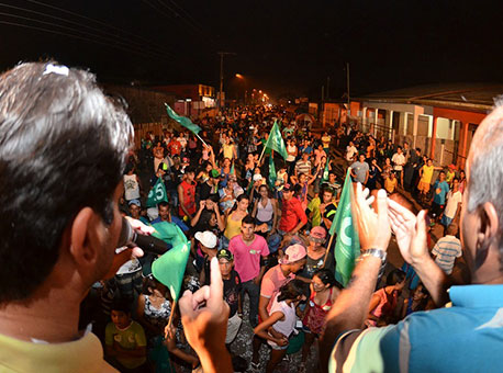 2809-politica-releasebocalom-assessoria