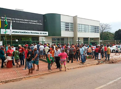 3009-cotidiano-protestoagricultores-ac24horas