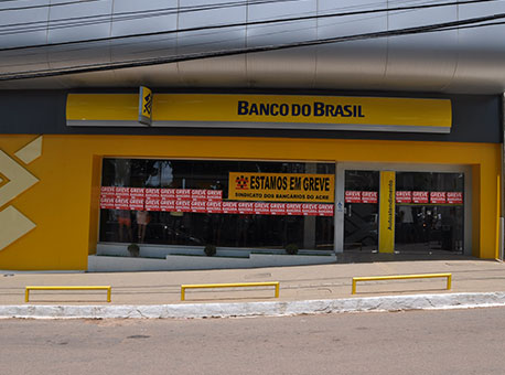 0110-cotidiano-grevedosbancarios-cleriston