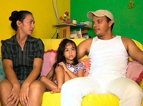 0110-cotidiano-meninasurda-tvgazeta