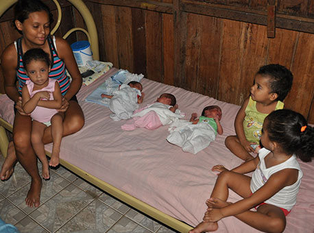 0110-cotidiano-trigemeos-cleriston