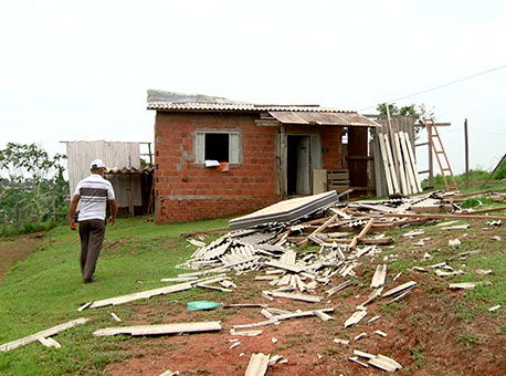 0310-cotidiano-vendaval-tvgazeta3