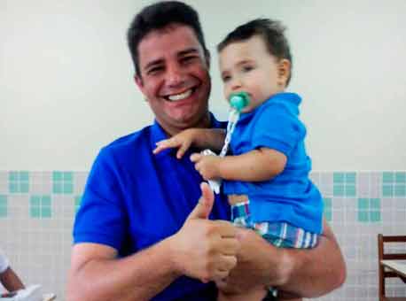 0510-politica-gladsonvotando-cedida