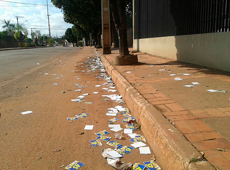 2610-politica-eleicoeslixo-cleriston2