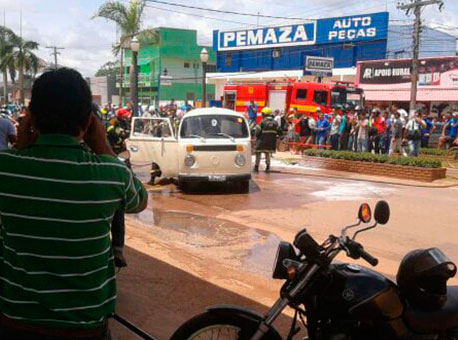 2910-policia-incendionakombi-divulgacao