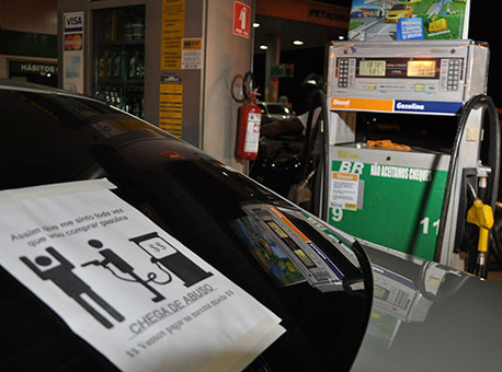 1511-cotidiano-protestogasolina-cleristonamorim