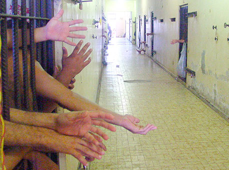 2011-policia-delegacia-direitoshumanosblogspot