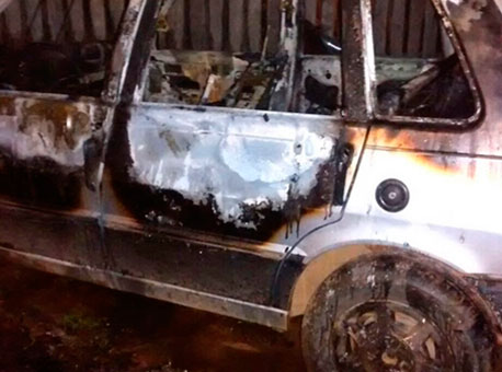 2312-policia-carroincendiado-blogdesena