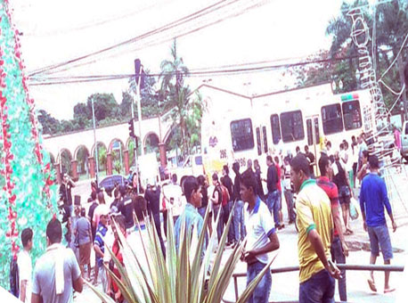 2412-cotidiano-protesto-aurilenerezende