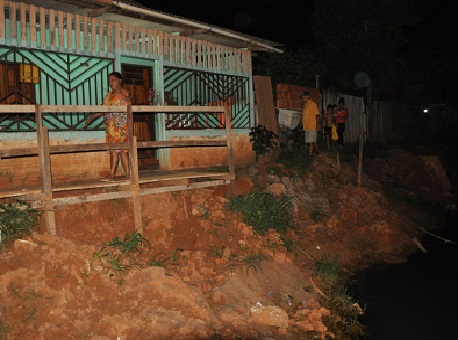 312-esgotoaceu-aberto