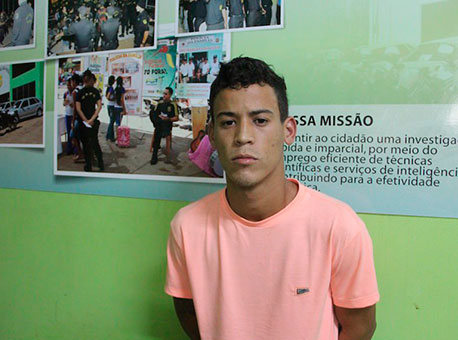 120115-policia-foragidodispensanatalina-joatansouza