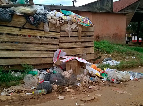 280115-cotidiano-lixoportoacre-eduardotvgazeta