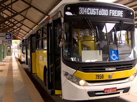 280115-cotidiano-onibushepatite-tvgazeta