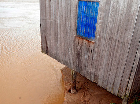 290115-cotidiano-desbarrancamento-ascomtarauaca