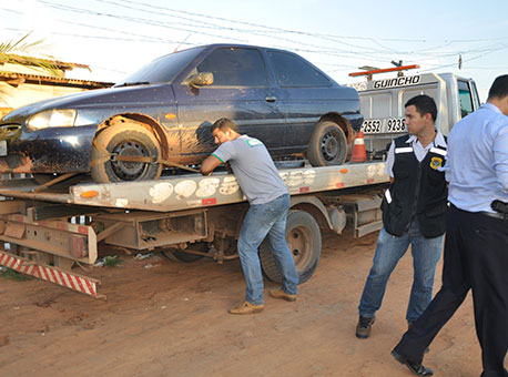 040215-policia-carrodeassassinos-cleriston