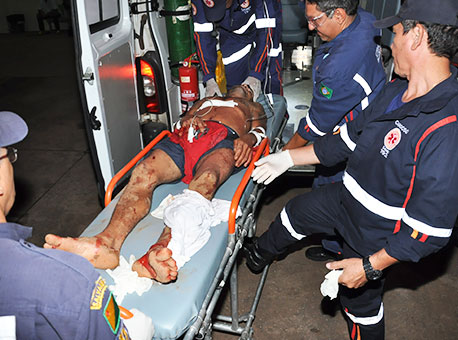 150215-policia-facadas-cleriston