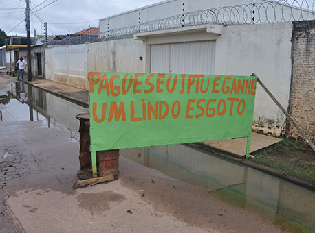 170215-cotidiano-esgoto-cleriston