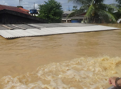 230215-cotidiano-brasileiadebaixodagua-almirandrade