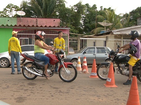 030215-cotidiano-transito-alagacao-2