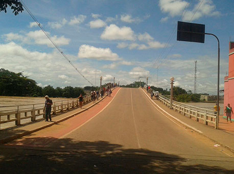 030315-cotidiano-ponteinterditada-cleriston