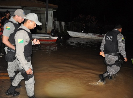 050315-policia-patrulhamentosobral