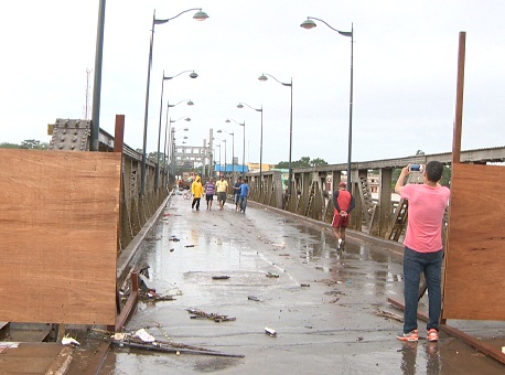 060315-cotidiano-pontemetalica2