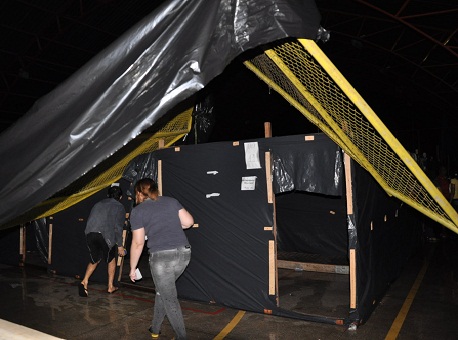 10315-cotidiano-alambradocaiu-escola