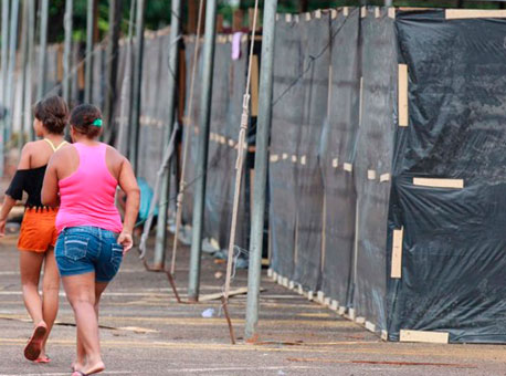 280215-cotidiano-parquelotado-prefeituraderiobranco