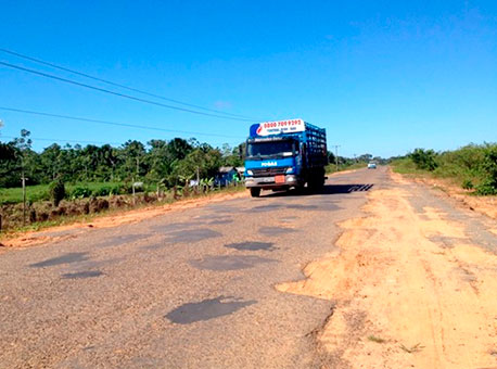 300315-cotidiano-br364-transportabrasil