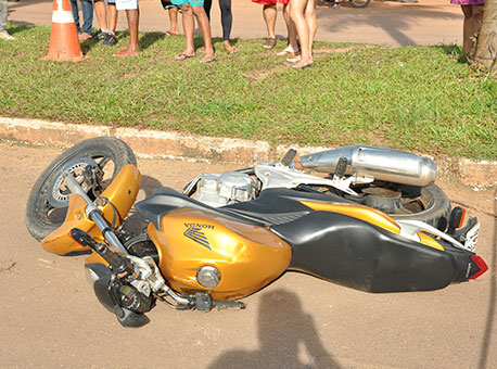 070415-cotidiano-acidenteaposassalto-cleriston