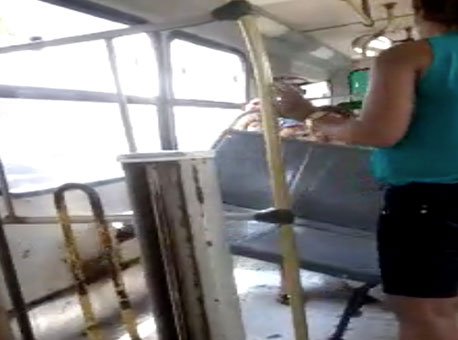 150415-cotidiano-cadeiraonibus-cedida2