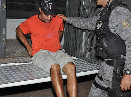 160415-policia-homempreso-cleriston