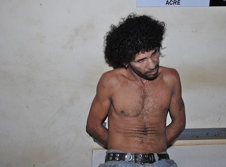 240415-policia-armabranca