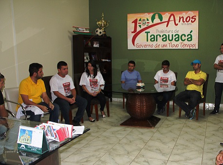 270415-politica-gladson-homenagem