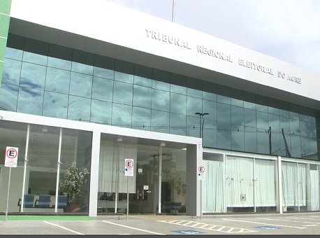 280415-politica-inadimplentes