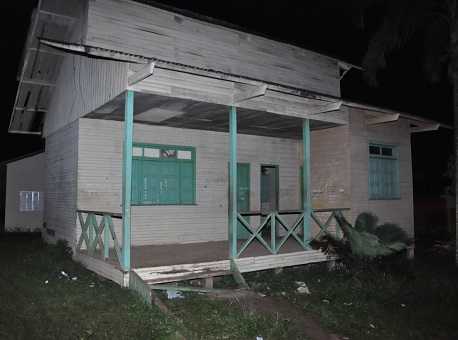 010515-cotidiano-prédioabandonado