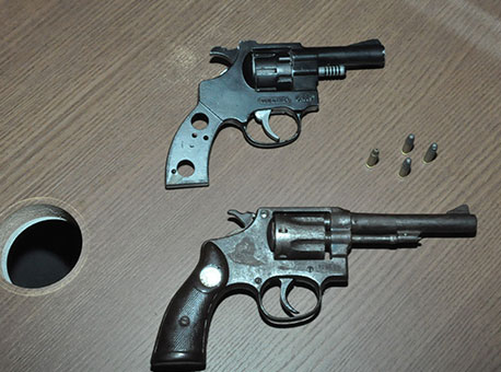 060515-policia-armas-cleriston