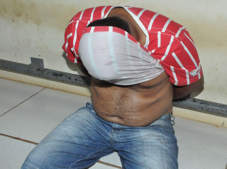 110515-policia-preso-cleriston