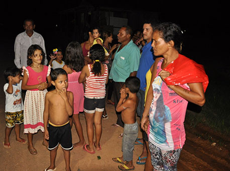 210515-cotidiano-moradoresreclamam-cleriston